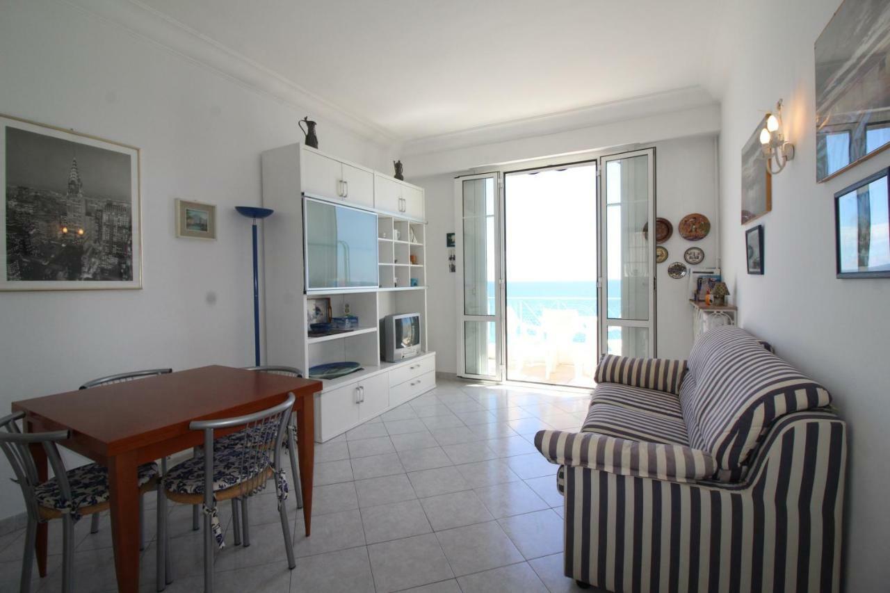 Nice Booking - Electra Vue Mer Balcon Dernier Etage Exterior photo